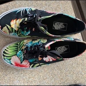 Floral Low Top Vans